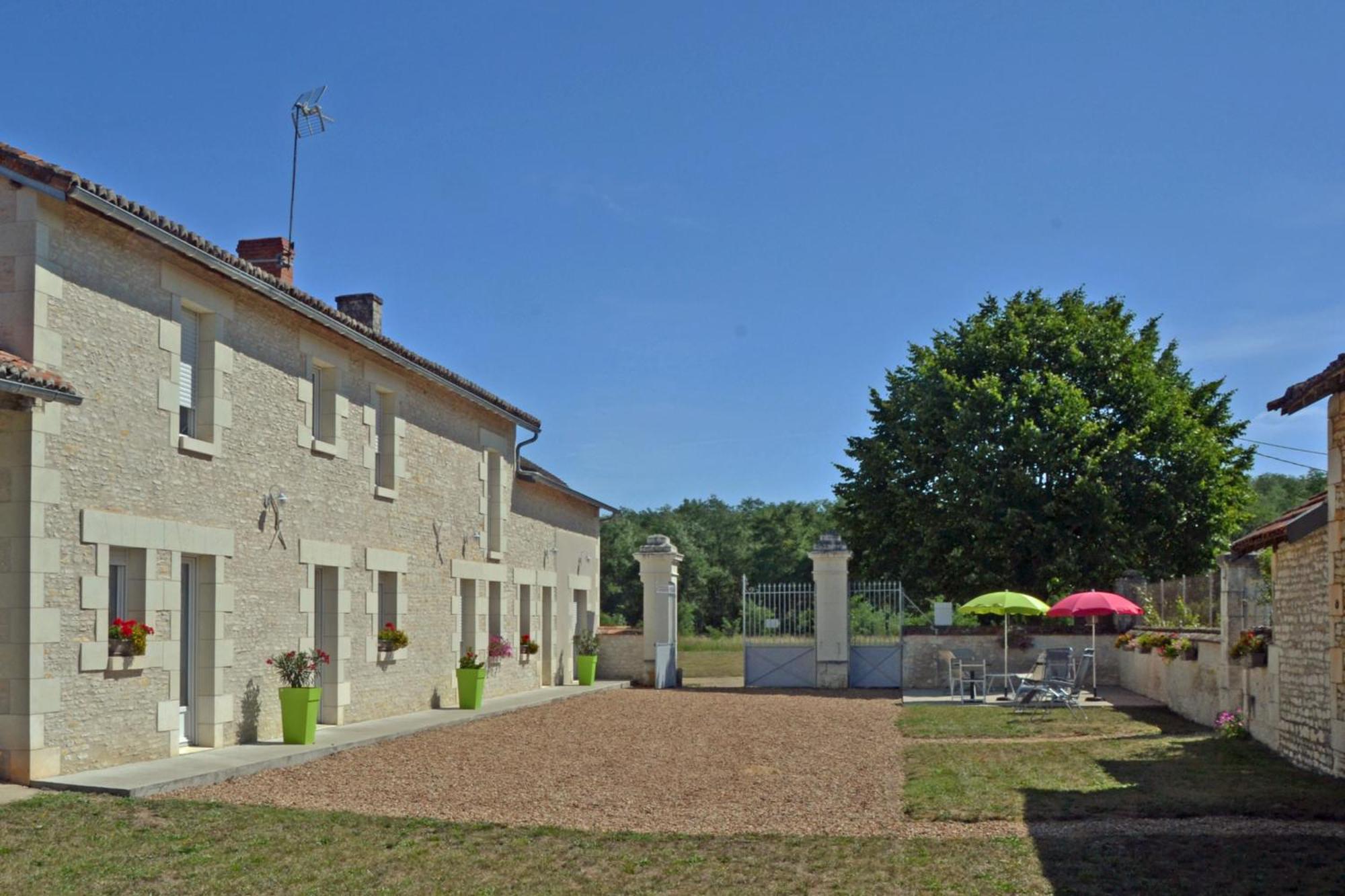 Chateau-Vert Chaveignes Buitenkant foto